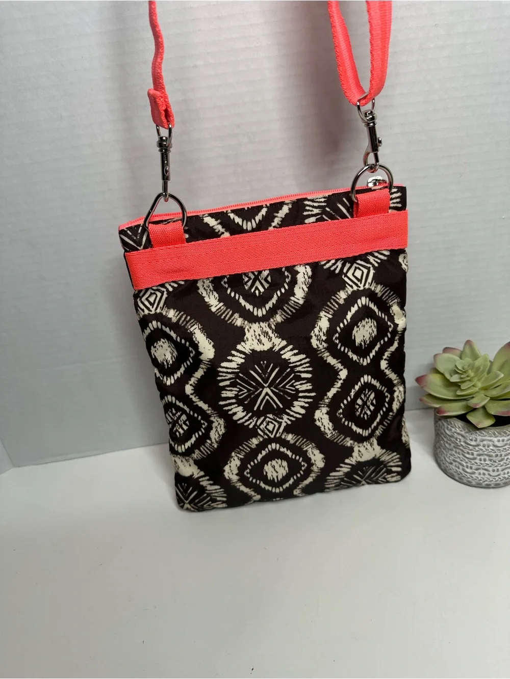 Lesportsac slim crossbody